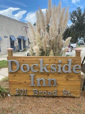 Darien Dockside Inn Exterior photo