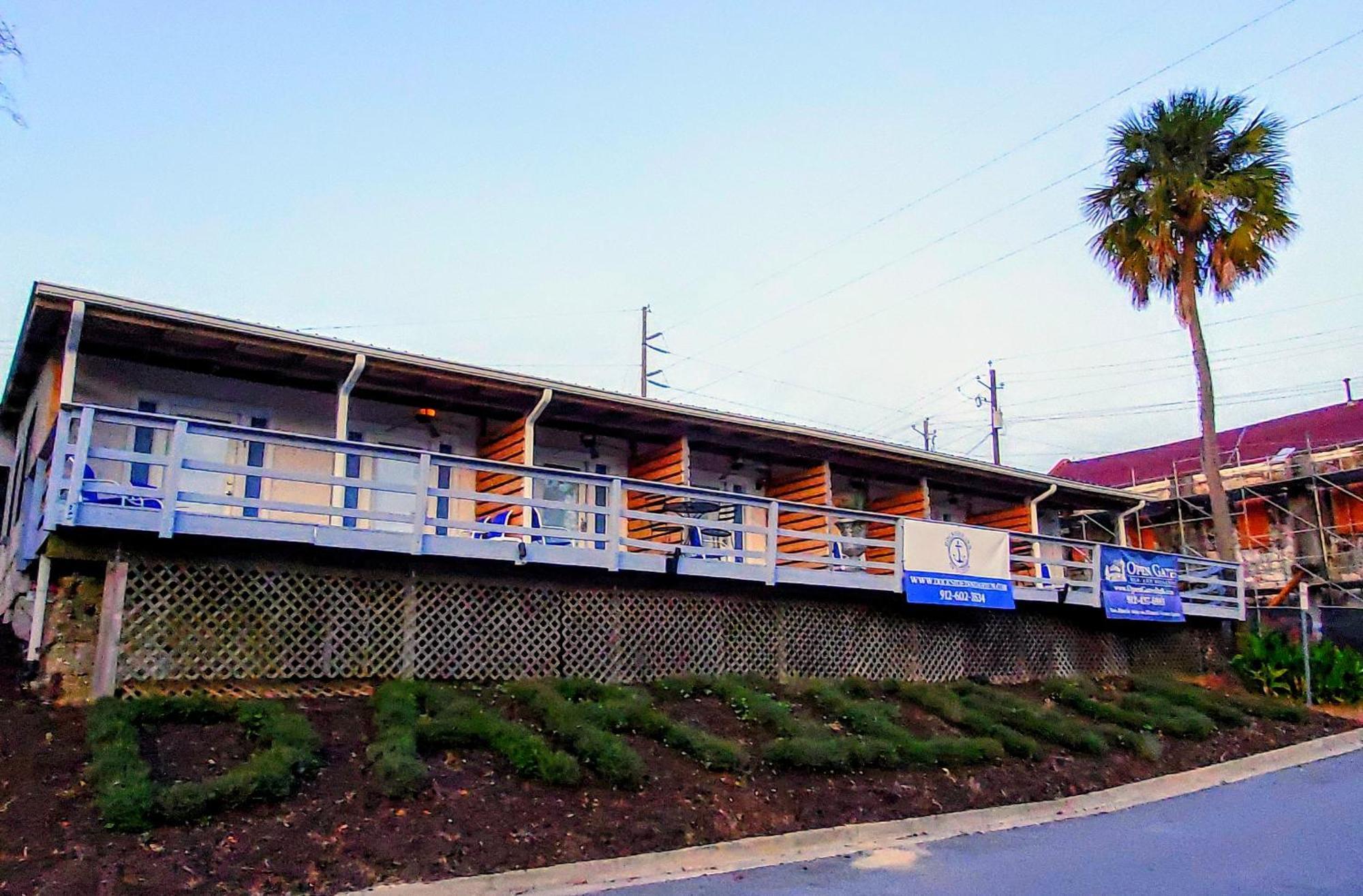 Darien Dockside Inn Exterior photo